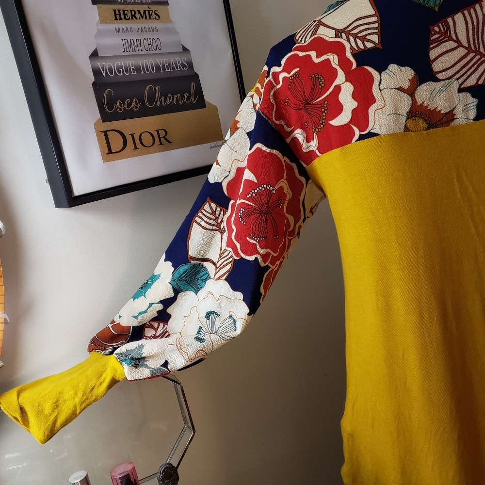Mai Soli top small beutiful mustard and floral - Picture 7 of 8
